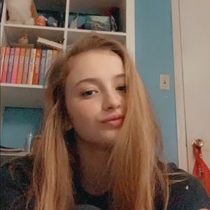 Meet your Posher, Camille